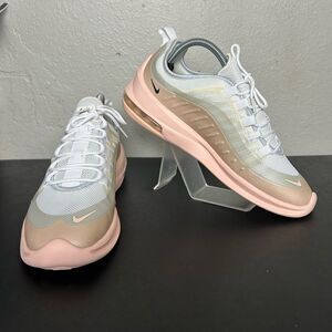 Nike Women's Nike Air Max Axis /color way: washed coral aura Size 9 AA2168-108